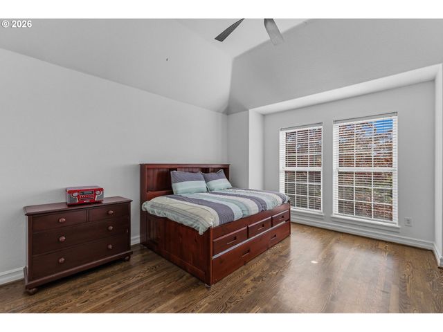2533 Nw STIMPSON Ln 29, Portland, OR 97229
