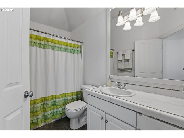 2533 Nw STIMPSON Ln 29, Portland, OR 97229