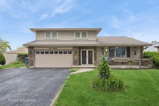715 N Lawler Avenue, Addison, IL 60101