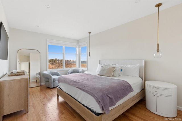 580 Dune Road 3, Westhampton Beach, NY 11978