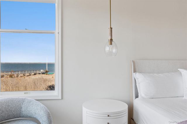 580 Dune Road 3, Westhampton Beach, NY 11978