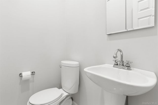 580 Dune Road 3, Westhampton Beach, NY 11978