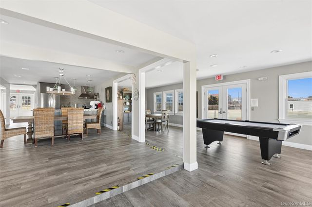 580 Dune Road 3, Westhampton Beach, NY 11978