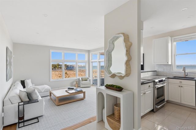 580 Dune Road 3, Westhampton Beach, NY 11978