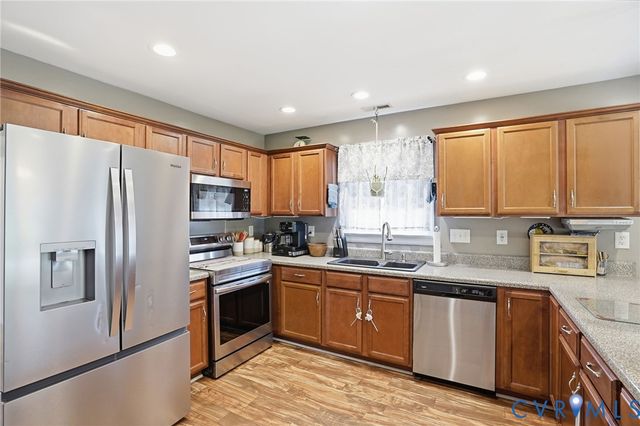 19012 Teman Rd, Beaverdam, VA 23015