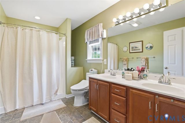 19012 Teman Rd, Beaverdam, VA 23015