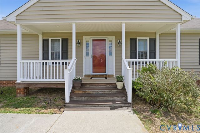 19012 Teman Rd, Beaverdam, VA 23015