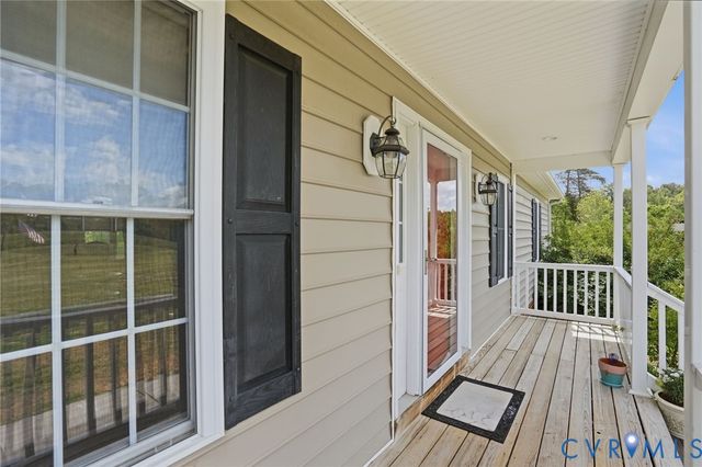 19012 Teman Rd, Beaverdam, VA 23015