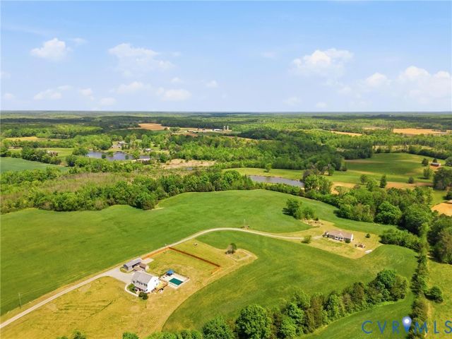 19012 Teman Rd, Beaverdam, VA 23015