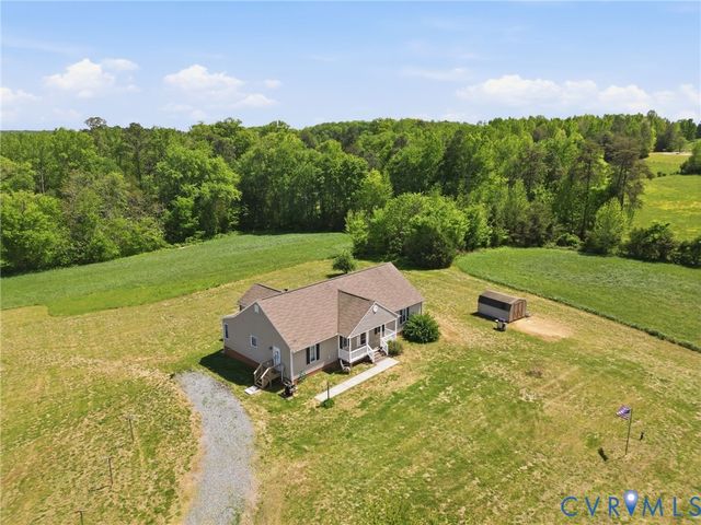 19012 Teman Rd, Beaverdam, VA 23015