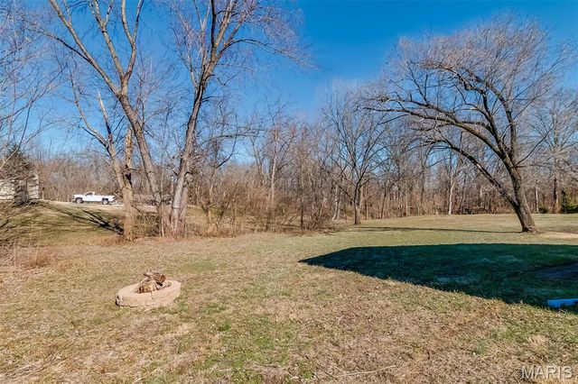 317 E 2nd Street, Moscow Mills, MO 63362