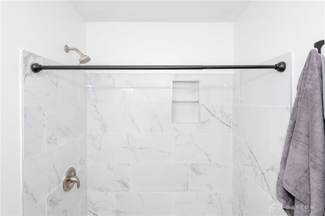 161 Belair Circle, Bellbrook, OH 45305