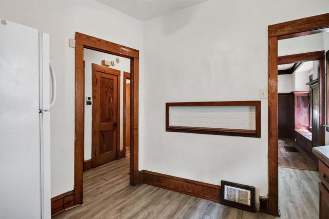 2621 N 49th STREET, Milwaukee, WI 53210
