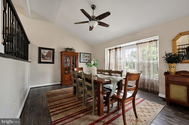 15203 PHILIP LEE RD, Chantilly, VA 20151