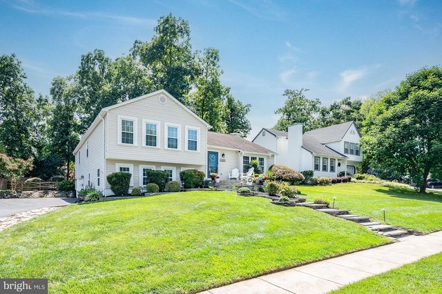 15203 PHILIP LEE RD, Chantilly, VA 20151
