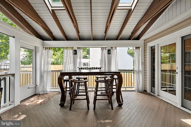 15203 PHILIP LEE RD, Chantilly, VA 20151