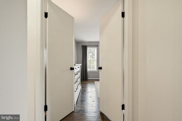 15203 PHILIP LEE RD, Chantilly, VA 20151