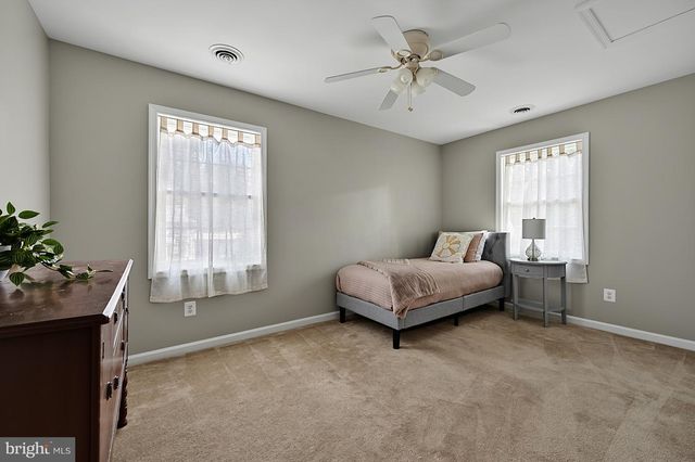 15203 PHILIP LEE RD, Chantilly, VA 20151
