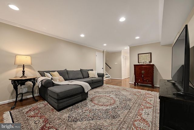 15203 PHILIP LEE RD, Chantilly, VA 20151