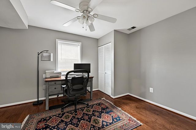 15203 PHILIP LEE RD, Chantilly, VA 20151