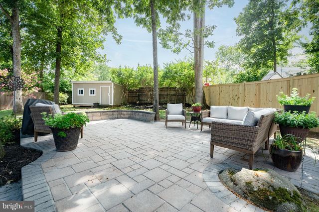 15203 PHILIP LEE RD, Chantilly, VA 20151