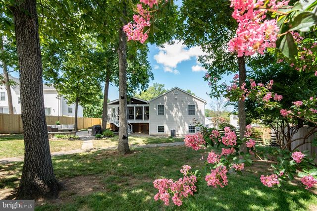 15203 PHILIP LEE RD, Chantilly, VA 20151