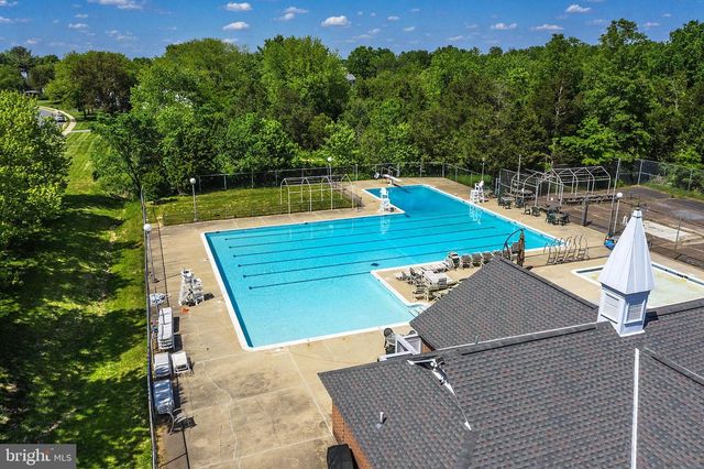 15203 PHILIP LEE RD, Chantilly, VA 20151