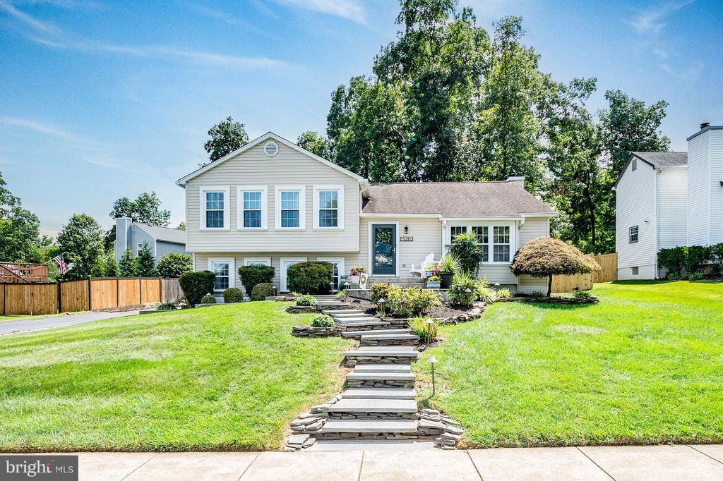 15203 PHILIP LEE RD, Chantilly, VA 20151