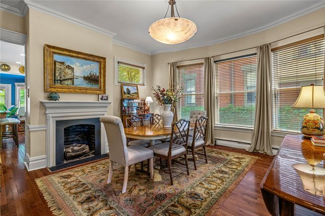 715 College St, Shadyside, PA 15232