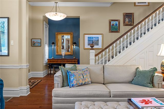 715 College St, Shadyside, PA 15232