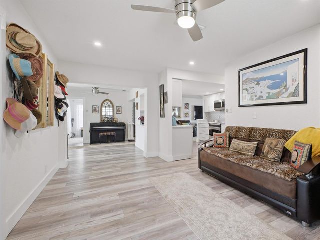 1545 NW 70TH Lane, Margate, FL 33063