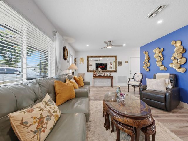 1545 NW 70TH Lane, Margate, FL 33063