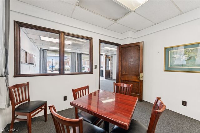 70 4th Street NW, Barberton, OH 44203