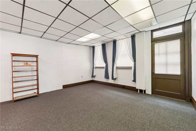70 4th Street NW, Barberton, OH 44203