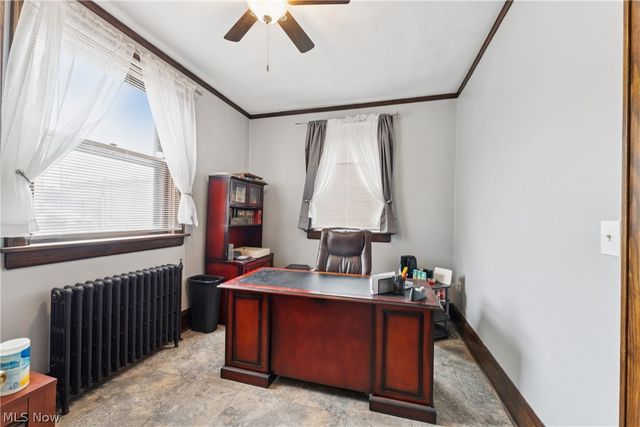 70 4th Street NW, Barberton, OH 44203