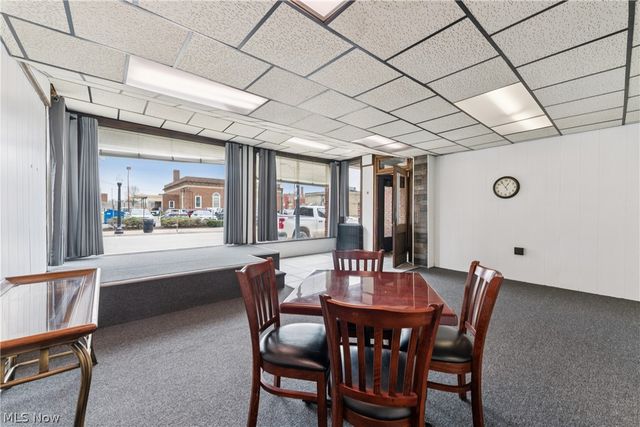 70 4th Street NW, Barberton, OH 44203