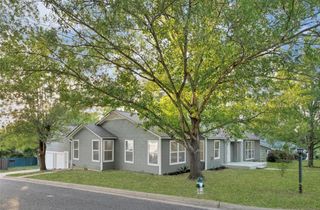 1930 Avenue P, Huntsville, TX 77340