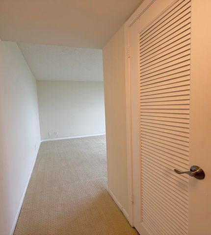 2000 Presidential Way 1204, West Palm Beach, FL 33401