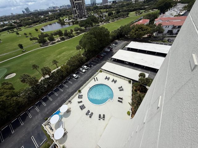 2000 Presidential Way 1204, West Palm Beach, FL 33401