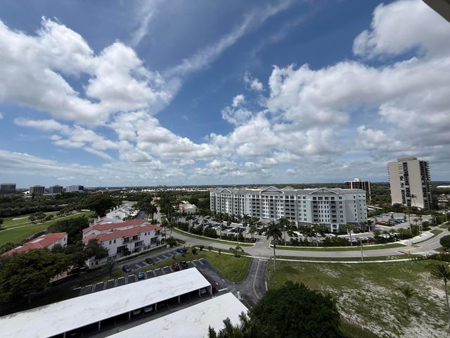 2000 Presidential Way 1204, West Palm Beach, FL 33401