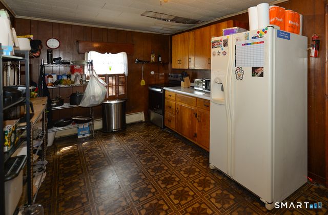 22 Church Street, Seymour, CT 06483