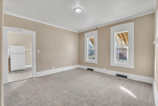 1330 W 7TH Street, Davenport, IA 52802