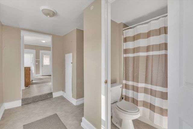 1330 W 7TH Street, Davenport, IA 52802