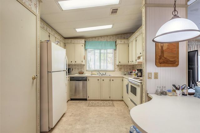 4343 INDIAN RIVER DRIVE W, Edgewater, FL 32141