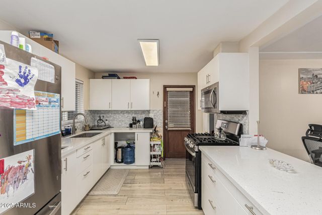 742 E SIERRA VISTA Drive, Phoenix, AZ 85014