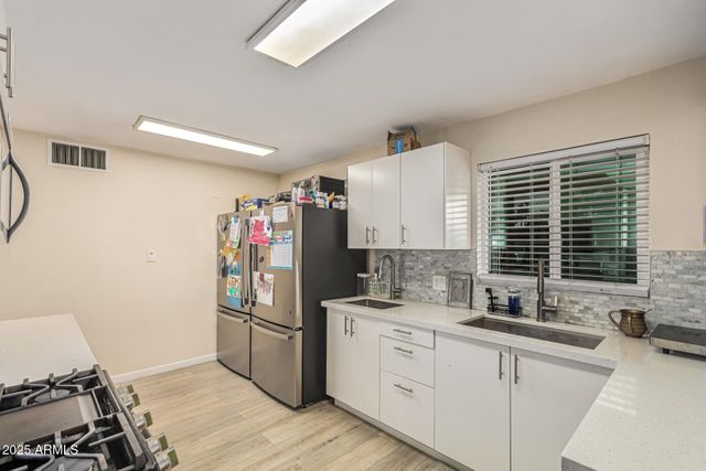 742 E SIERRA VISTA Drive, Phoenix, AZ 85014