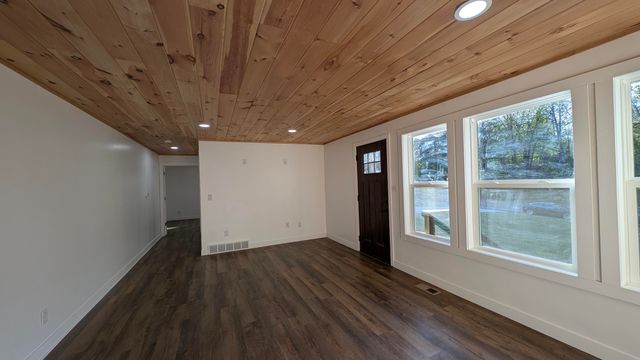 930 N Mill Iron Road, Muskegon Twp, MI 49442