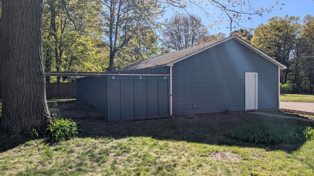 930 N Mill Iron Road, Muskegon Twp, MI 49442