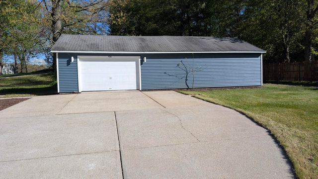 930 N Mill Iron Road, Muskegon Twp, MI 49442