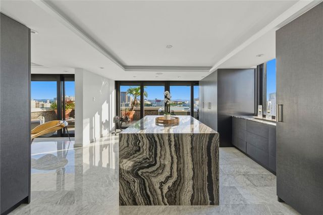 1354 LUCHETTI STREET PH, San Juan, PR 00907